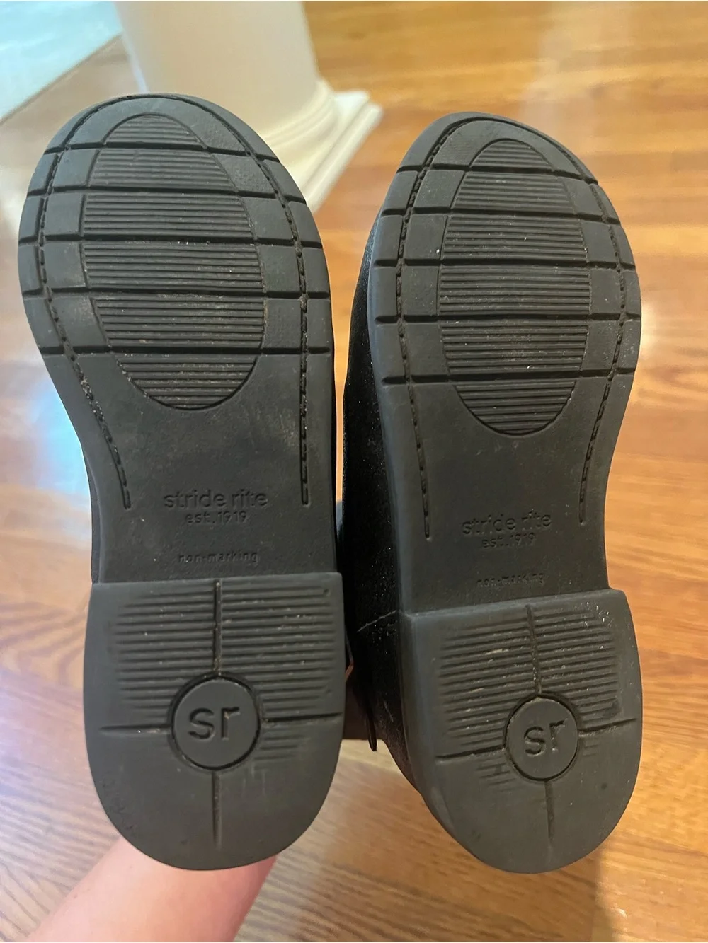 Stride Rite classic black